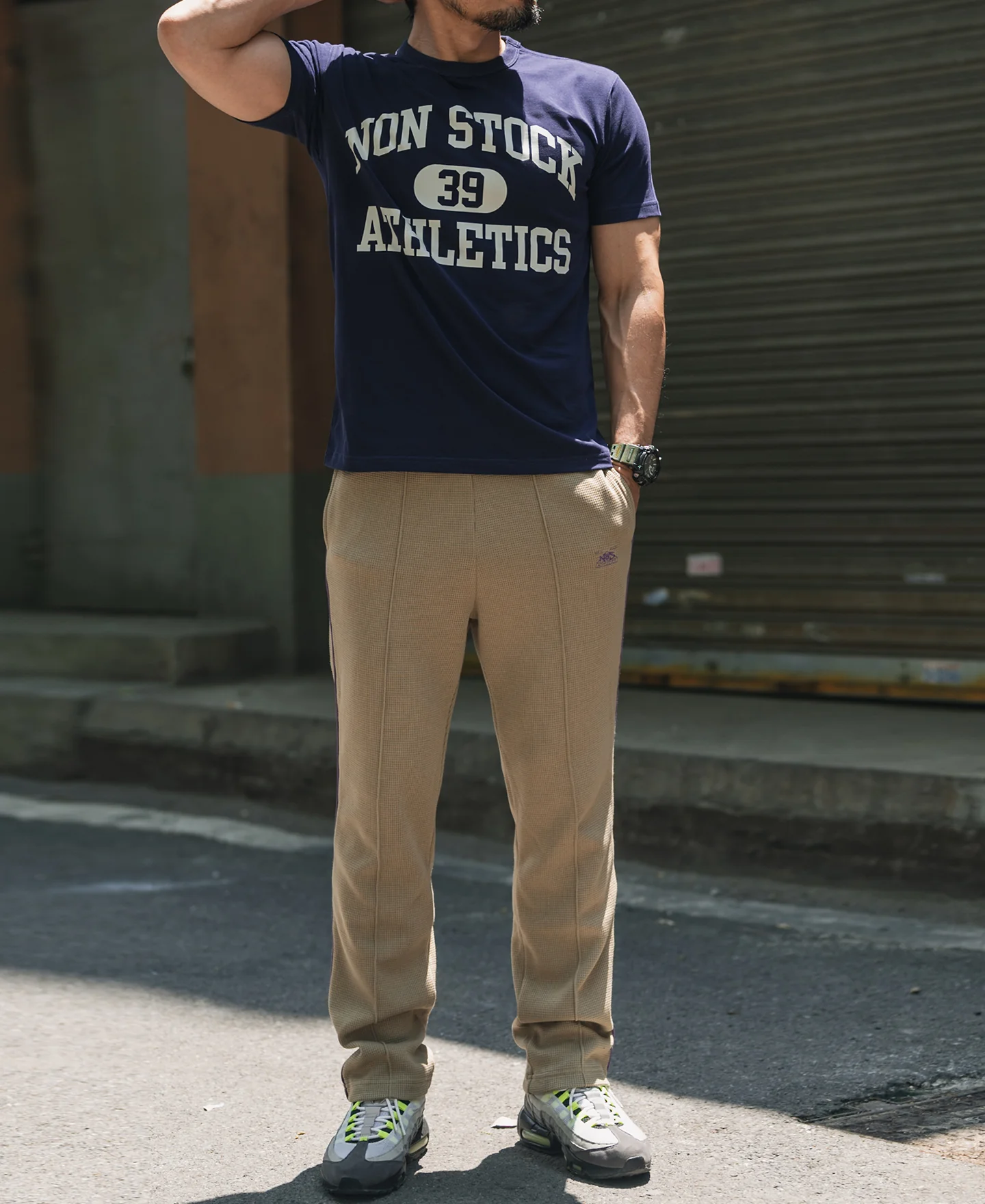 1346-1970s-heavyweight-waffle-knit-jogger-pants-khaki-5.webp 1970s Heavyweight Waffle Knit Jogger Pants - Khaki