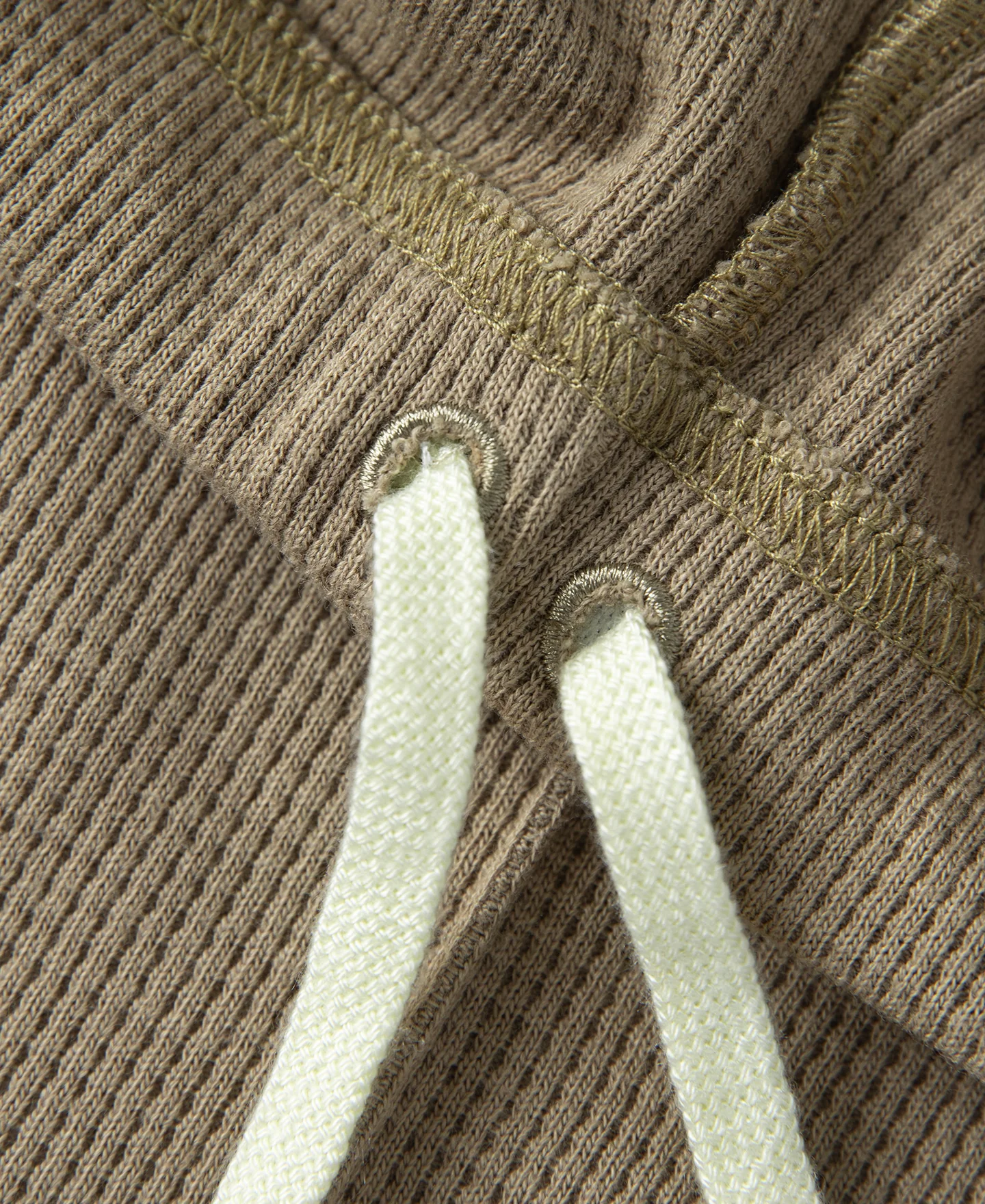 1346-1970s-heavyweight-waffle-knit-jogger-pants-khaki-7.webp 1970s Heavyweight Waffle Knit Jogger Pants - Khaki