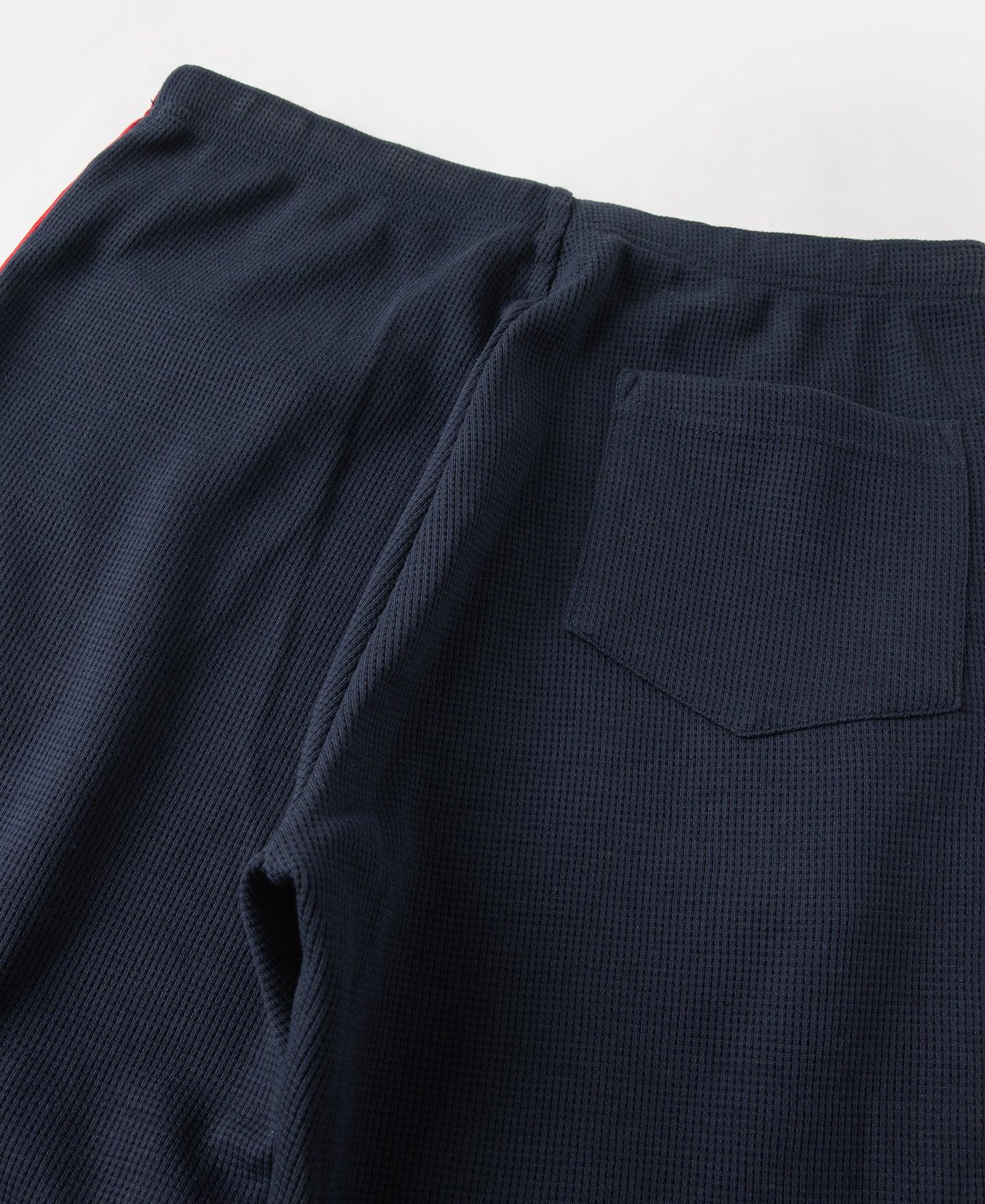 1352-1970s-heavyweight-waffle-knit-jogger-pants-navy-10.jpg 1970s Heavyweight Waffle Knit Jogger Pants - Navy