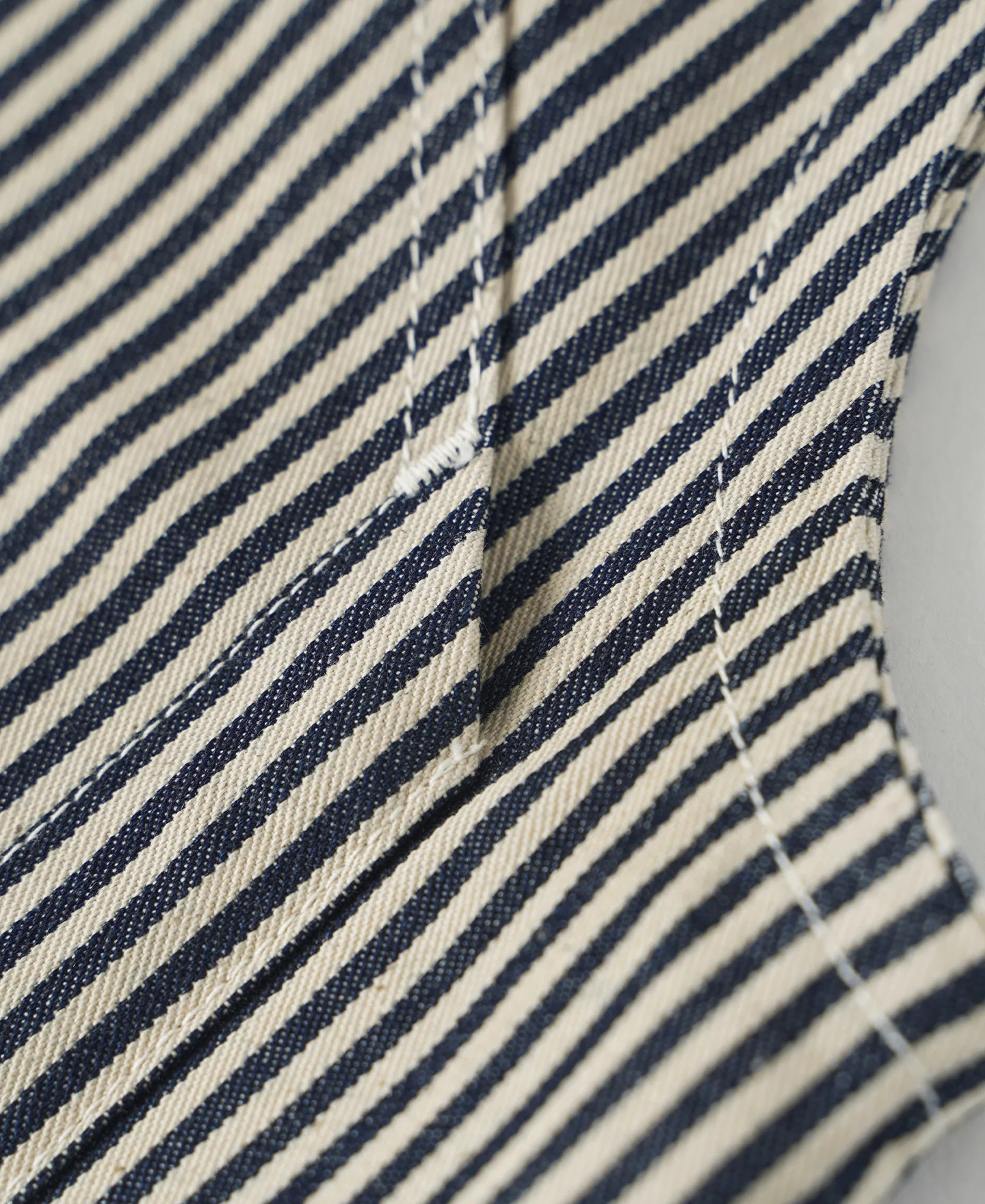 1626-lot-423-express-stripe-vest-14.webp Lot 423 Express Stripe Vest