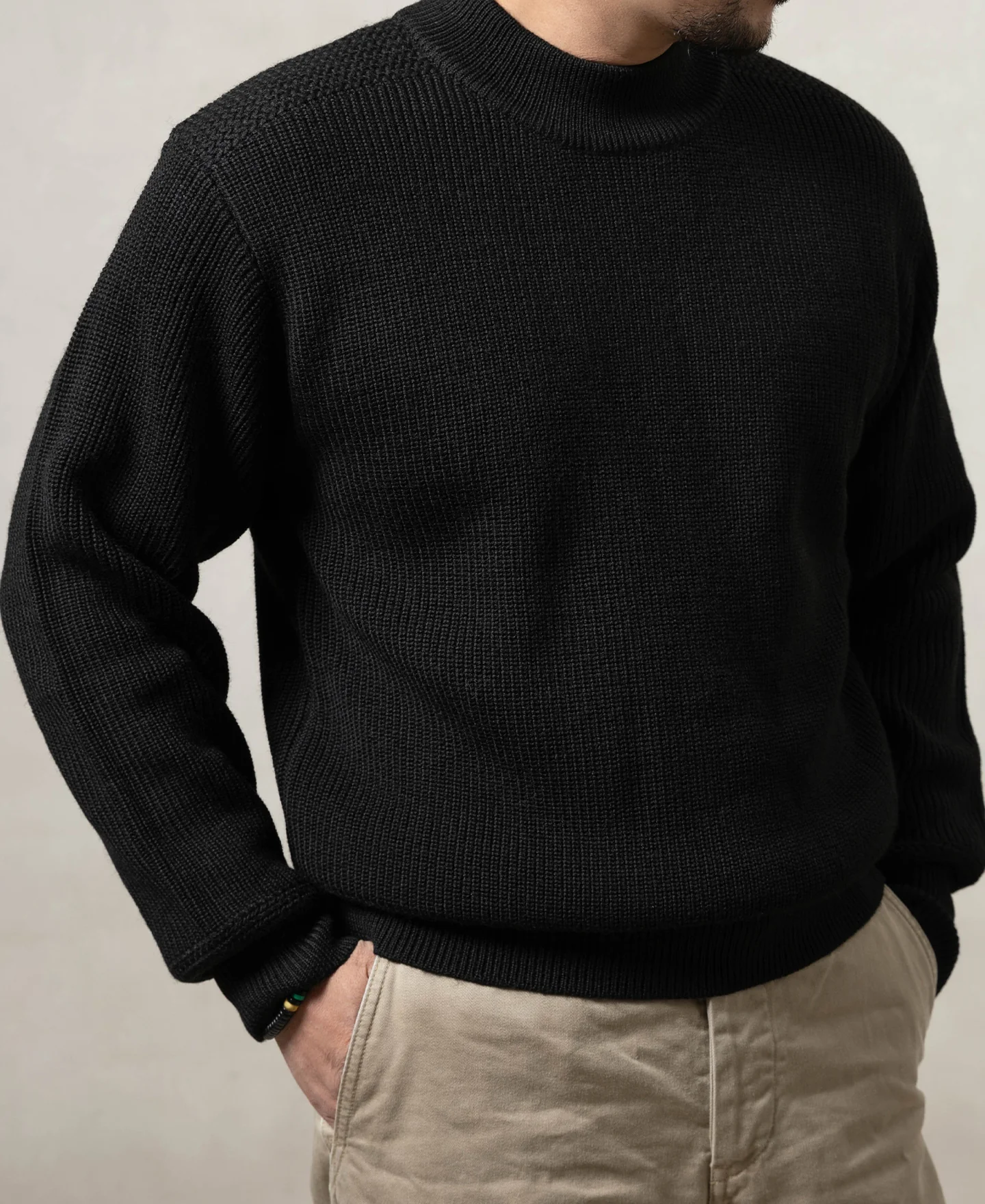 1864-pre-war-model-usn-woolen-sweater-black-5.webp Pre-War Model USN Woolen Sweater - Black