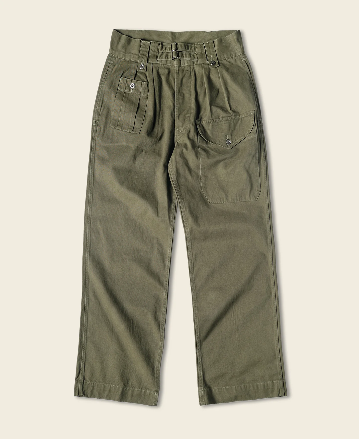 2458-1943-british-army-kd-jg-gurkha-bermuda-pants-olive-1.webp 1943 British Army KD & JG Gurkha Bermuda Pants - Olive