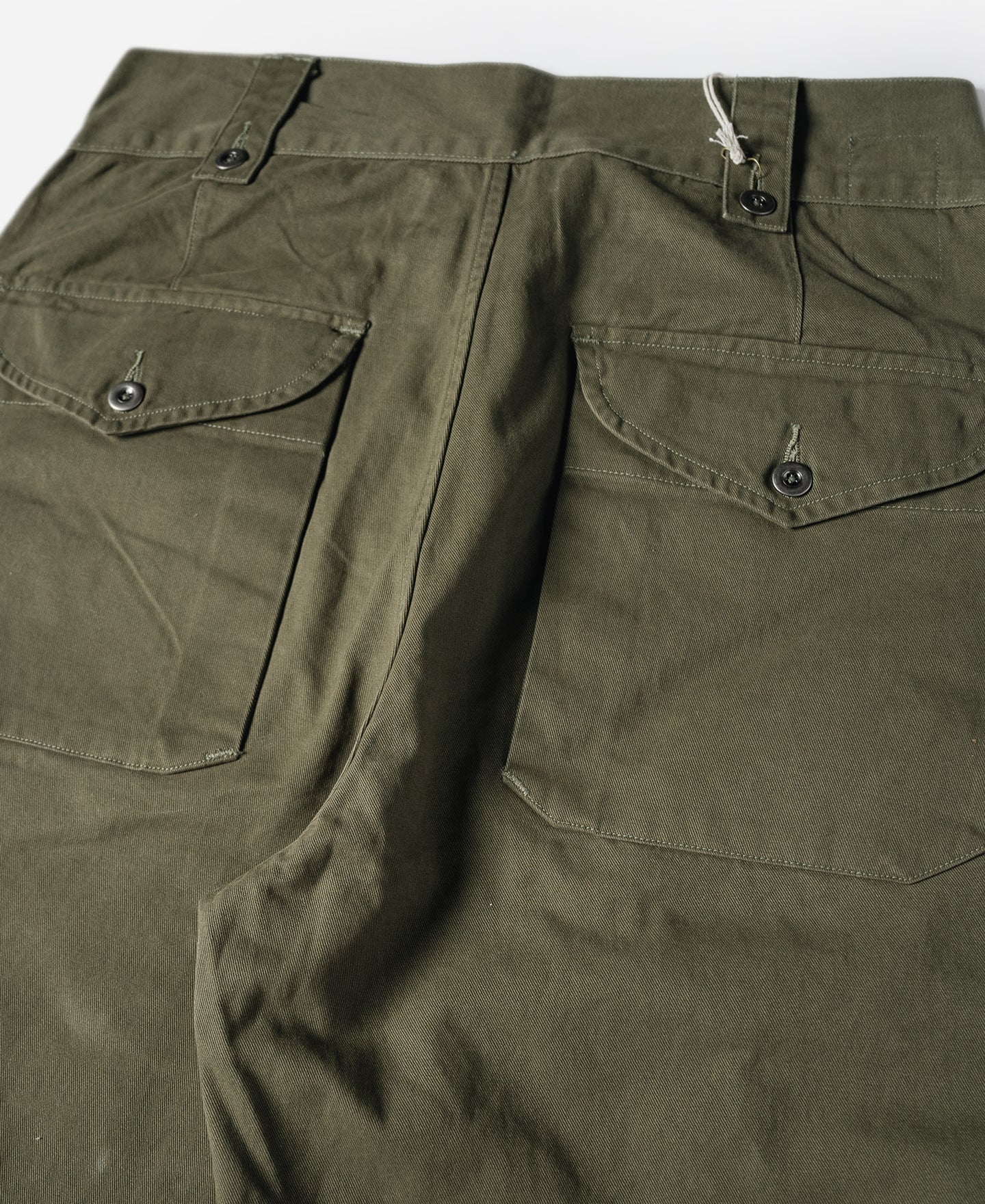 2458-1943-british-army-kd-jg-gurkha-bermuda-pants-olive-14.jpg 1943 British Army KD & JG Gurkha Bermuda Pants - Olive